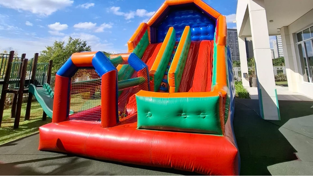 Tobogã Inflável Duplo para Festas e Eventos